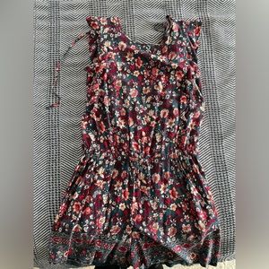 Floral tie back romper